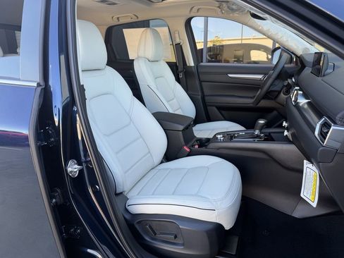 New 2025 MAZDA CX-5 AWD 2.5 S w/ Preferred Package image 24
