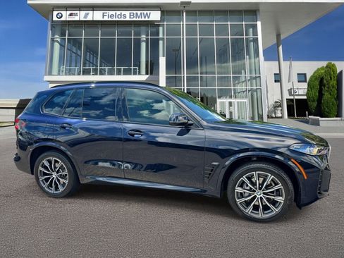 Used 2026 BMW X5 xDrive40i w/ M Sport Package AWD/4WD image 1