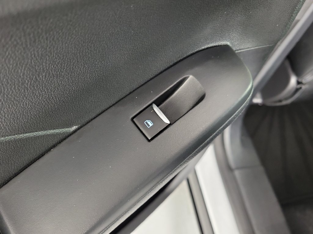 Used 2022 Ford Escape SEL AWD/4WD image 15