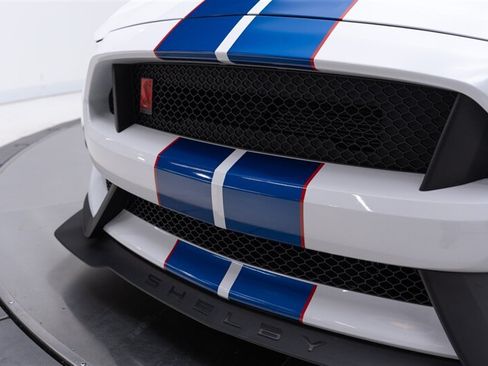 Used 2017 Ford Mustang Shelby GT350R w/ GT350R Equipment Group 920A RWD image 22
