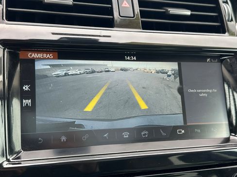 Used 2020 Land Rover Discovery HSE Luxury AWD/4WD image 21