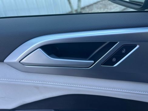 New 2026 Volkswagen Taos SE image 51