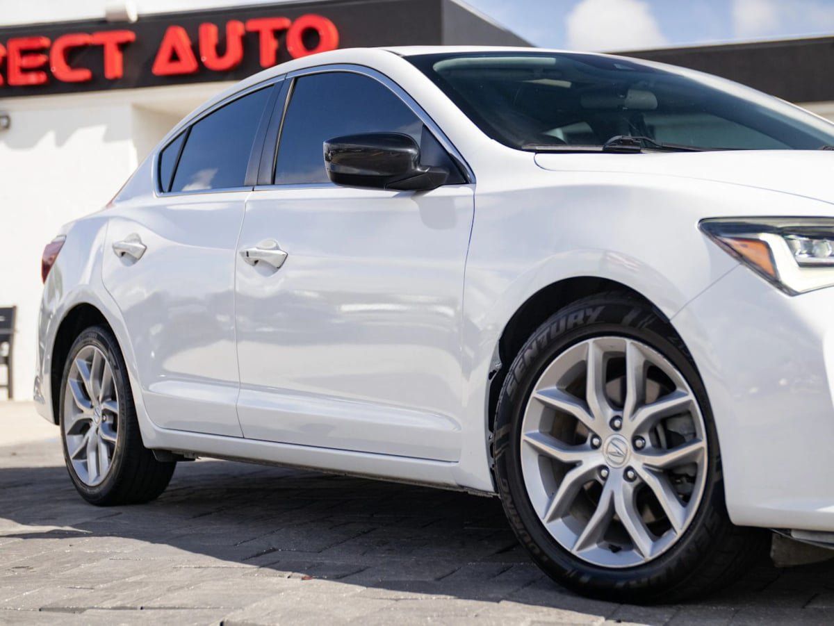 Used 2020 Acura ILX FWD image 2