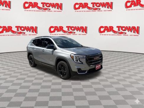 Used 2023 GMC Terrain AT4 AWD/4WD image 2