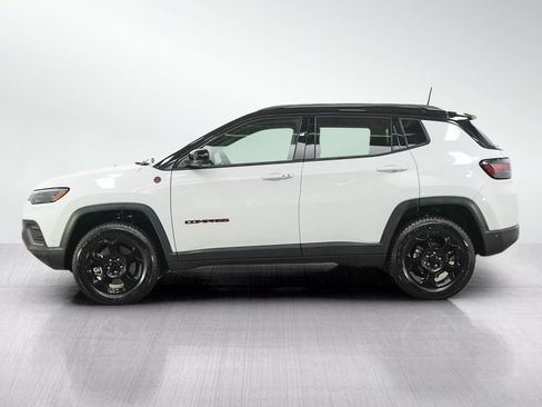 Used 2023 Jeep Compass Trailhawk w/ Trailhawk Elite Group AWD/4WD image 2
