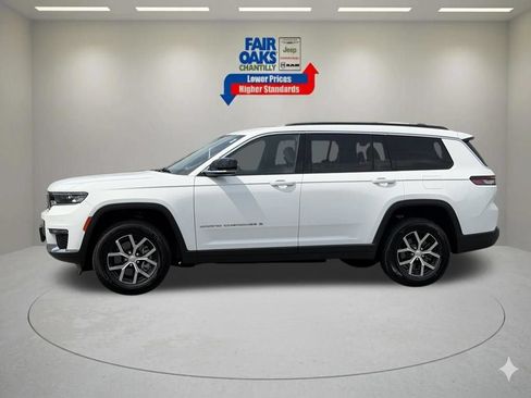 Certified 2025 Jeep Grand Cherokee L Limited AWD/4WD image 12