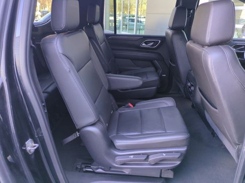 Used 2021 Chevrolet Suburban Z71 image 27
