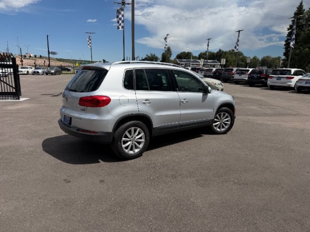 Used 2017 Volkswagen Tiguan Wolfsburg Edition AWD/4WD image 16
