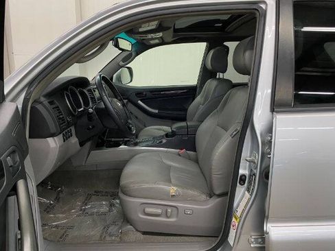 Used 2008 Toyota 4Runner Limited AWD/4WD image 11
