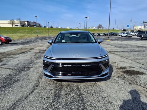 Used 2025 Hyundai Sonata SEL FWD image 40