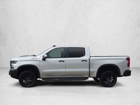 Used 2022 Chevrolet Silverado 1500 ZR2 w/ Technology Package AWD/4WD image 9