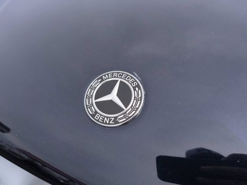 Used 2019 Mercedes-Benz GLC 300 4MATIC image 32