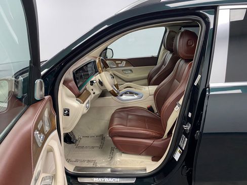 Used 2021 Mercedes-Benz Maybach GLS 600 4MATIC image 21