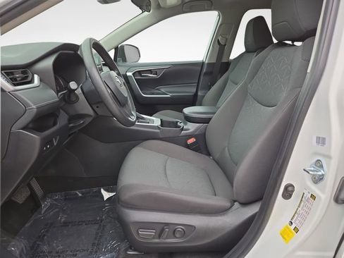 Used 2024 Toyota RAV4 XLE FWD image 14