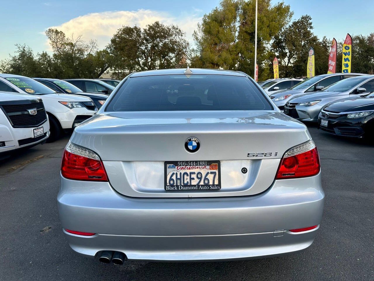 Used 2009 BMW 528i xDrive Sedan AWD/4WD image 6