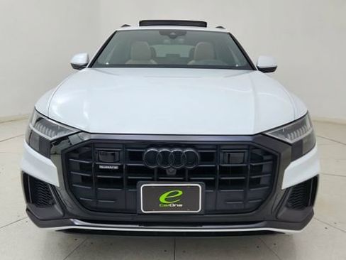 Used 2021 Audi Q8 Prestige w/ Prestige Package AWD/4WD image 2