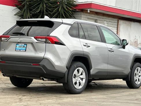 Used 2025 Toyota RAV4 LE image 5