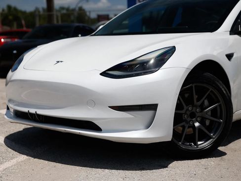 Used 2021 Tesla Model 3 Standard Range Plus RWD image 25