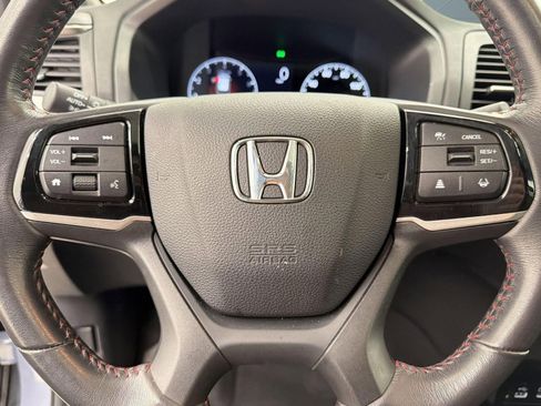 Used 2025 Honda Odyssey Sport-L image 14