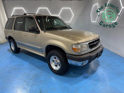 Used 1999 Ford Explorer 4WD 4-Door image 63