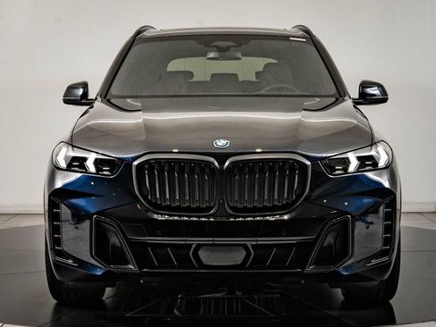 New 2026 BMW X5 xDrive50e w/ M Sport Package AWD/4WD image 2