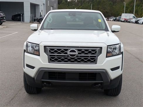 Used 2023 Nissan Frontier SV w/ Tow Package image 8