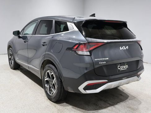 Used 2024 Kia Sportage LX image 4