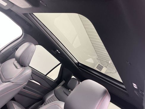 New 2026 Ford Explorer ST-Line AWD/4WD image 7