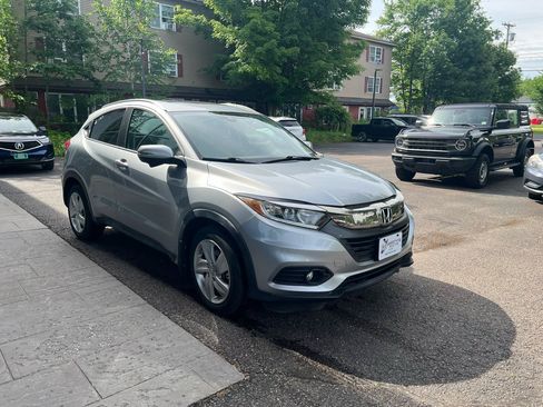 Used 2019 Honda HR-V EX image 7