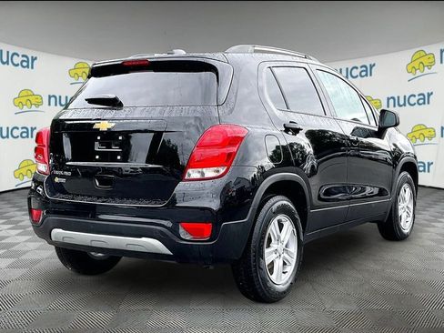 Used 2022 Chevrolet Trax LT w/ LT Convenience Package AWD/4WD image 6