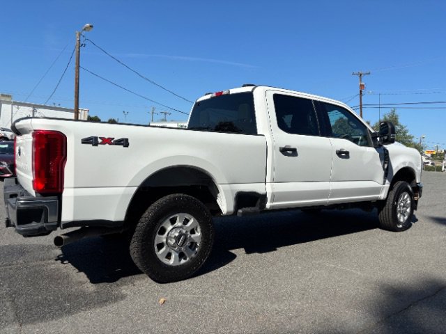 Used 2023 Ford F250 XLT w/ Snow Plow Prep Package AWD/4WD image 6