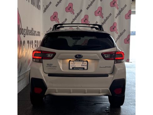 Used 2021 Subaru Crosstrek 2.0i Premium w/ Moonroof Package AWD/4WD image 11