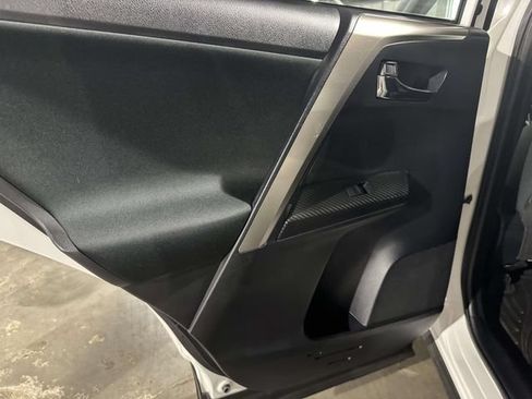 Used 2015 Toyota RAV4 XLE w/ Outdoor Package AWD/4WD image 15