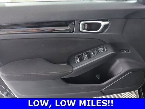 Used 2022 Honda Civic EX image 26