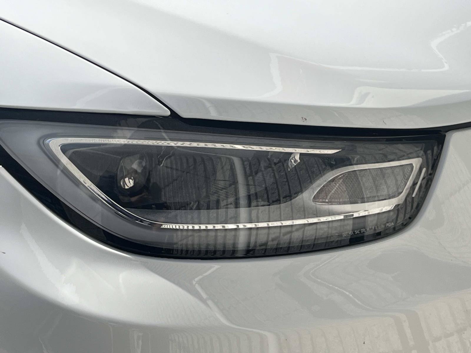 Used 2022 Chrysler Pacifica Touring-L FWD image 2