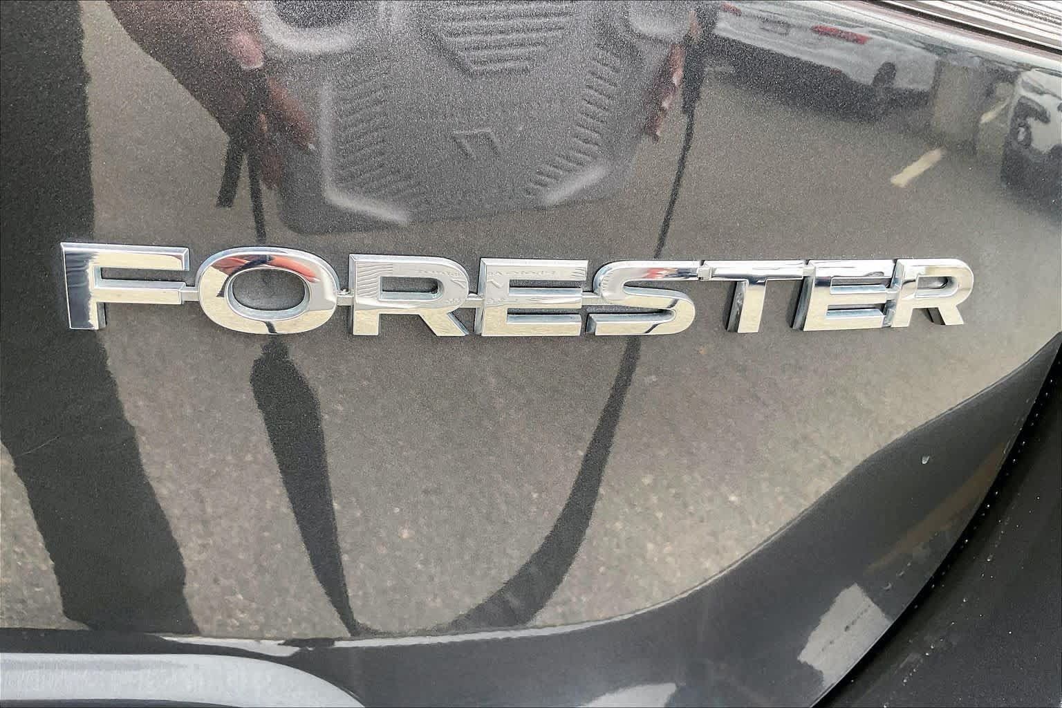 Used 2019 Subaru Forester AWD/4WD image 10