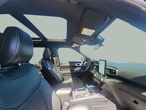 Used 2020 Ford Explorer ST w/ Premium Technology Package AWD/4WD image 18