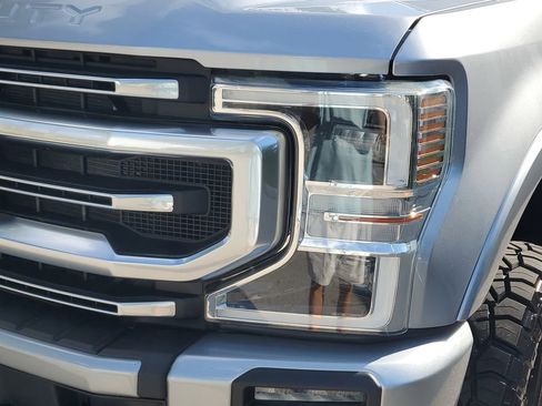 Used 2022 Ford F250 Platinum w/ Tremor Off-Road Package image 9
