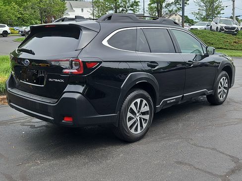 Certified 2025 Subaru Outback Premium AWD/4WD image 2