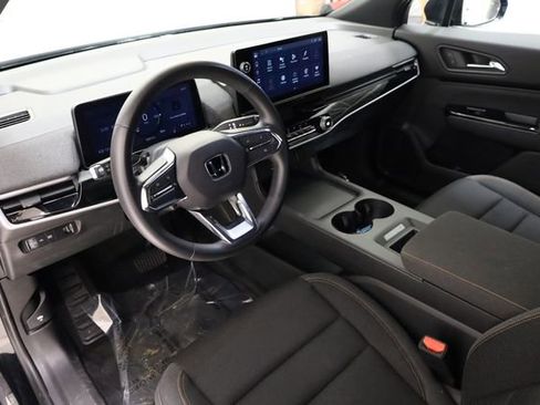 Used 2024 Honda Prologue EX image 11