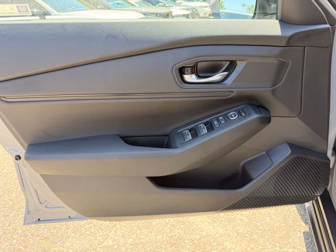 Certified 2025 Honda Accord SE image 12