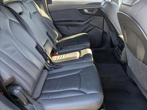 Used 2021 Audi Q7 2.0T Premium w/ Convenience Package image 20