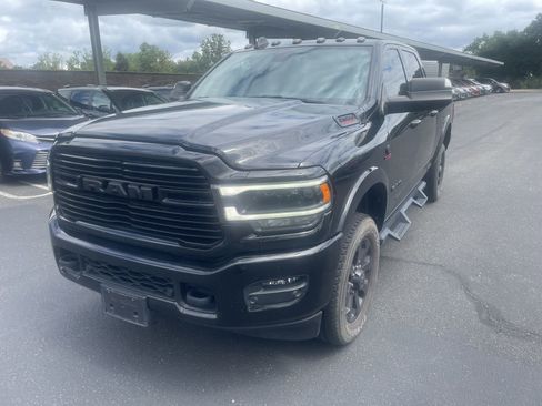 Used 2022 RAM 2500 Laramie w/ Night Edition image 4