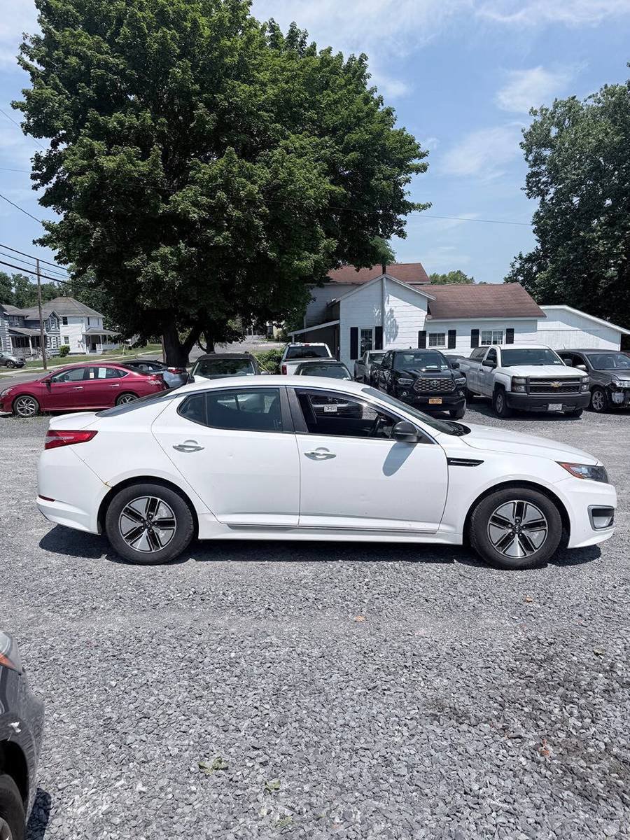 Used 2012 Kia Optima Hybrid w/ Hybrid Convenience Pkg FWD image 7