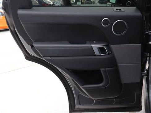 Used 2017 Land Rover Range Rover Sport image 28