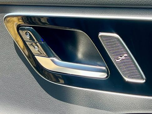 Certified 2026 Mercedes-Benz C 300 4MATIC Sedan image 35