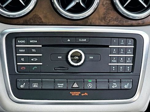 Used 2016 Mercedes-Benz GLA 250 4MATIC image 20