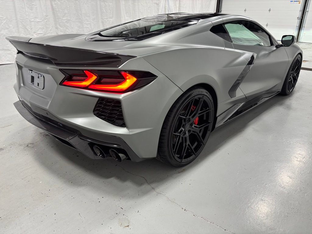 Used 2022 Chevrolet Corvette Stingray Coupe w/ Z51 Performance Package RWD image 14
