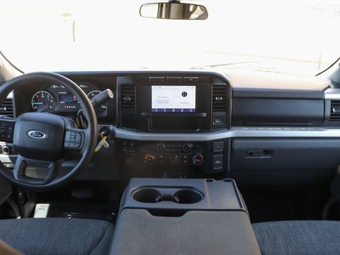 Used 2023 Ford F550 2WD Crew Cab Super Duty image 35