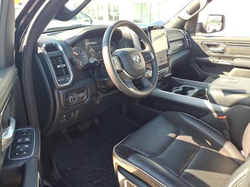 Used 2024 RAM 1500 Laramie AWD/4WD image 6